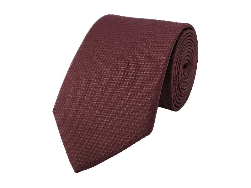 Maroon-toned houndstooth patterned tie