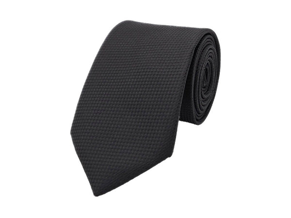 Black-toned houndstooth patterned tie