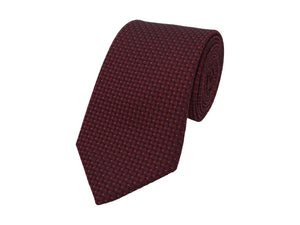 Maroon-toned patterned tie